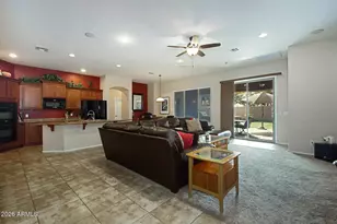 2011 W Spur Dr, Phoenix, AZ 85085 - Photo 14