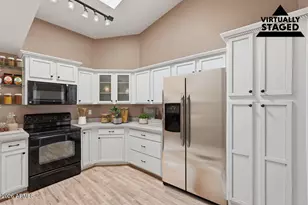 17155 N Joshua Path, Surprise, AZ 85374 - Photo 4