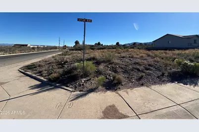 411 Skyline Boulevard #51, Clarkdale, AZ 86324 - Photo 12