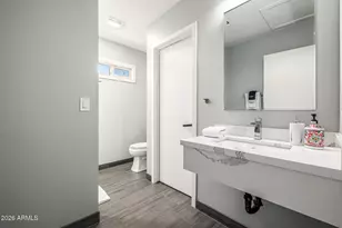 6726 North 11th St, Phoenix, AZ 85014 - Photo 38