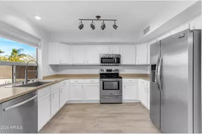 4662 E Cherry Hills Drive, Chandler, AZ 85249 - Photo 14