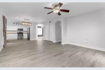 4662 E Cherry Hills Drive, Chandler, AZ 85249 - Photo 2