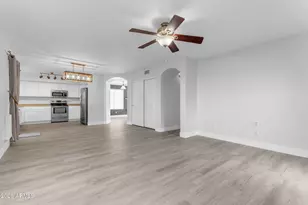 4662 E Cherry Hills Dr, Chandler, AZ 85249 - Photo 2