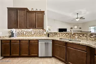 86 E Moon Vista St, Apache Junction, AZ 85119 - Photo 24