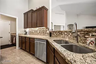 86 E Moon Vista St, Apache Junction, AZ 85119 - Photo 48