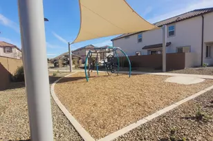 9833 W Catalina Dr, Phoenix, AZ 85037 - Photo 6