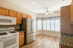 17961 N Somerset Dr, Surprise, AZ 85374 - Photo 6