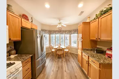 17961 N Somerset Drive, Surprise, AZ 85374 - Photo 6