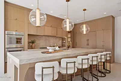 5761 N Echo Canyon Circle, Phoenix, AZ 85018 - Photo 14