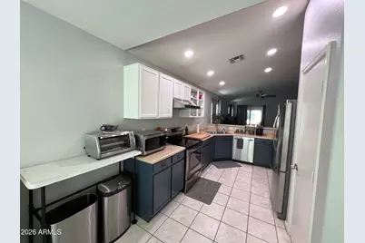 10758 W Cambridge Avenue, Avondale, AZ 85392 - Photo 8