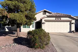 10758 W Cambridge Ave, Avondale, AZ 85392 - Photo 1