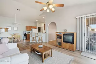 10744 W Echo Ln, Peoria, AZ 85345 - Photo 12