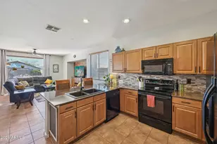 10246 S 175th Ave, Goodyear, AZ 85338 - Photo 4