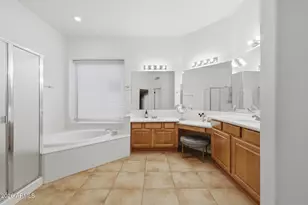 1811 W Wisteria Dr, Chandler, AZ 85248 - Photo 20