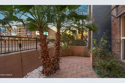 706 E Washington Street #101, Phoenix, AZ 85034 - Photo 2