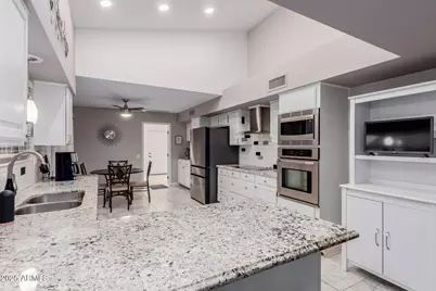 20807 N Desert Sands Drive, Sun City West, AZ 85375 - Photo 14