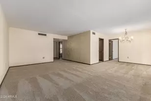 10830 W Mimosa Dr, Sun City, AZ 85373 - Photo 6