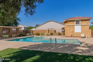 10823 N 70th Ave, Peoria, AZ 85345 - Photo 18