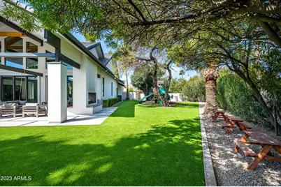 8144 E Del Barquero Drive, Scottsdale, AZ 85258 - Photo 32