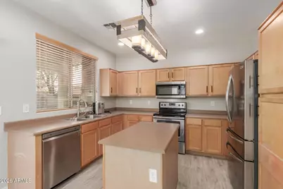17067 W Young Street, Surprise, AZ 85388 - Photo 18