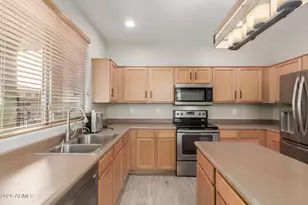 17067 W Young St, Surprise, AZ 85388 - Photo 20