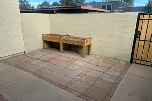 8030 N 32nd Ln, Phoenix, AZ 85051 - Photo 20