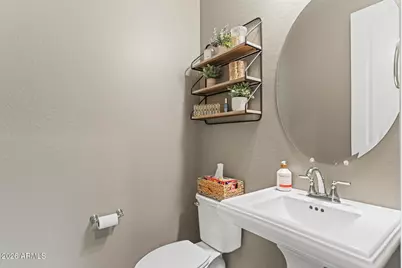 18331 W Clinton Street, Surprise, AZ 85388 - Photo 10
