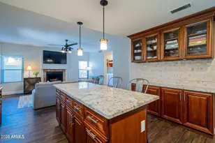 9145 E Jenan Dr, Scottsdale, AZ 85260 - Photo 8