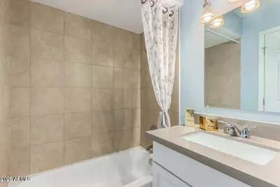 2031 W Dahlia Drive, Phoenix, AZ 85029 - Photo 2