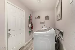 2031 W Dahlia Dr, Phoenix, AZ 85029 - Photo 18