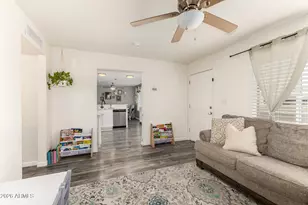 2031 W Dahlia Dr, Phoenix, AZ 85029 - Photo 4