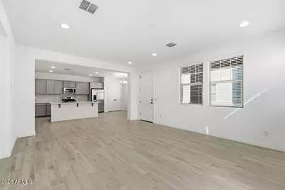 10022 W Piccadilly Road, Avondale, AZ 85392 - Photo 12