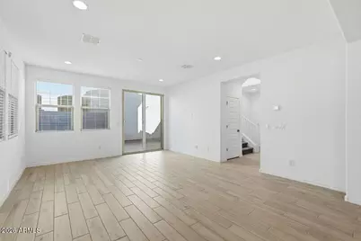 10022 W Piccadilly Road, Avondale, AZ 85392 - Photo 10