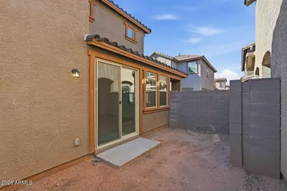 10022 W Piccadilly Road, Avondale, AZ 85392 - Photo 30