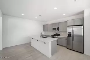 10022 W Piccadilly Rd, Avondale, AZ 85392 - Photo 6