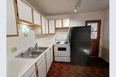 2557 W Rose Lane #204, Phoenix, AZ 85017 - Photo 8