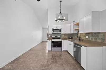 8955 W Loma Lane, Peoria, AZ 85345 - Photo 12