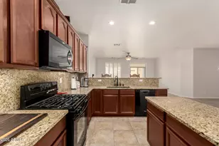 28070 N Welton Pl, San Tan Valley, AZ 85143 - Photo 10