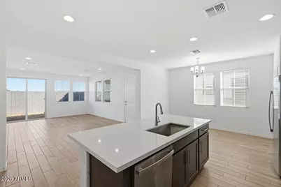 10050 W Piccadilly Road, Avondale, AZ 85392 - Photo 8