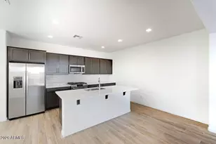 10050 W Piccadilly Rd, Avondale, AZ 85392 - Photo 6