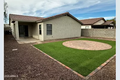 2625 N 107th Drive, Avondale, AZ 85392 - Photo 4