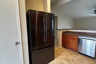 2625 N 107th Dr, Avondale, AZ 85392 - Photo 16