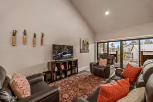 2270 Spitfire Cir, Overgaard, AZ 85933 - Photo 8