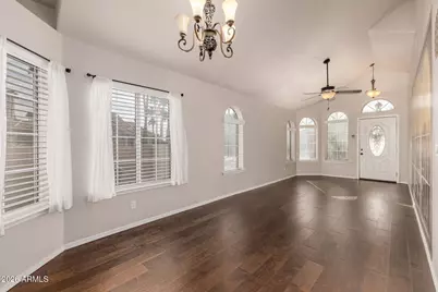 517 S Paradise Drive, Gilbert, AZ 85233 - Photo 8