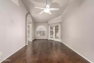 517 S Paradise Dr, Gilbert, AZ 85233 - Photo 18