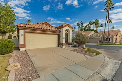 517 S Paradise Drive, Gilbert, AZ 85233 - Photo 2