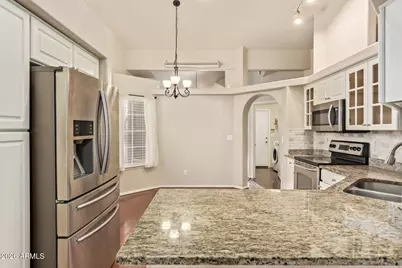 517 S Paradise Drive, Gilbert, AZ 85233 - Photo 14