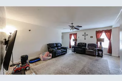 6058 W Pueblo Avenue, Phoenix, AZ 85043 - Photo 2