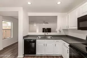 8806 S 9th St, Phoenix, AZ 85042 - Photo 10