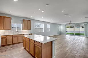 15896 W Desert Hollow Dr, Surprise, AZ 85387 - Photo 6